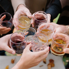 Load image into Gallery viewer, Wine Glasses - Set of 4