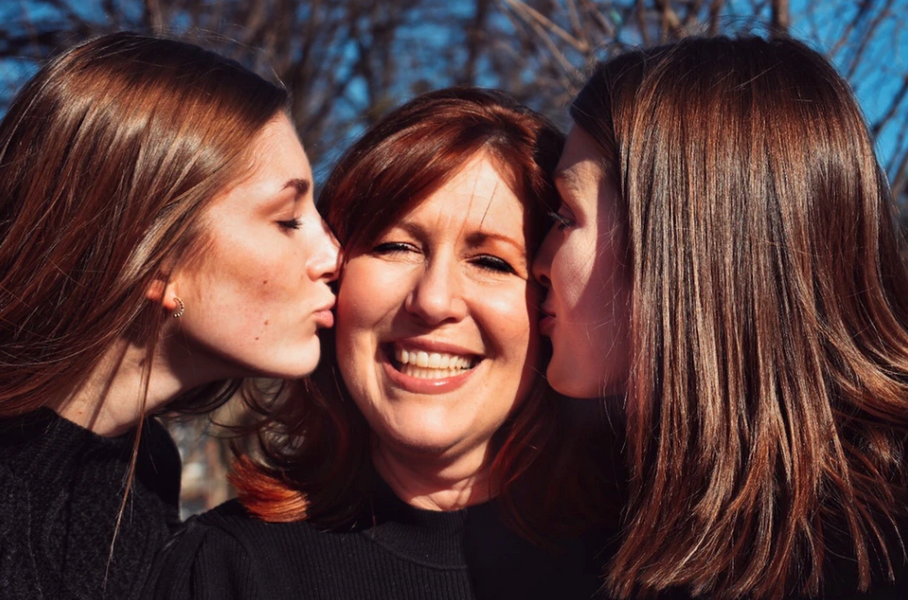 7 Ways to Show Your Mom You Care
